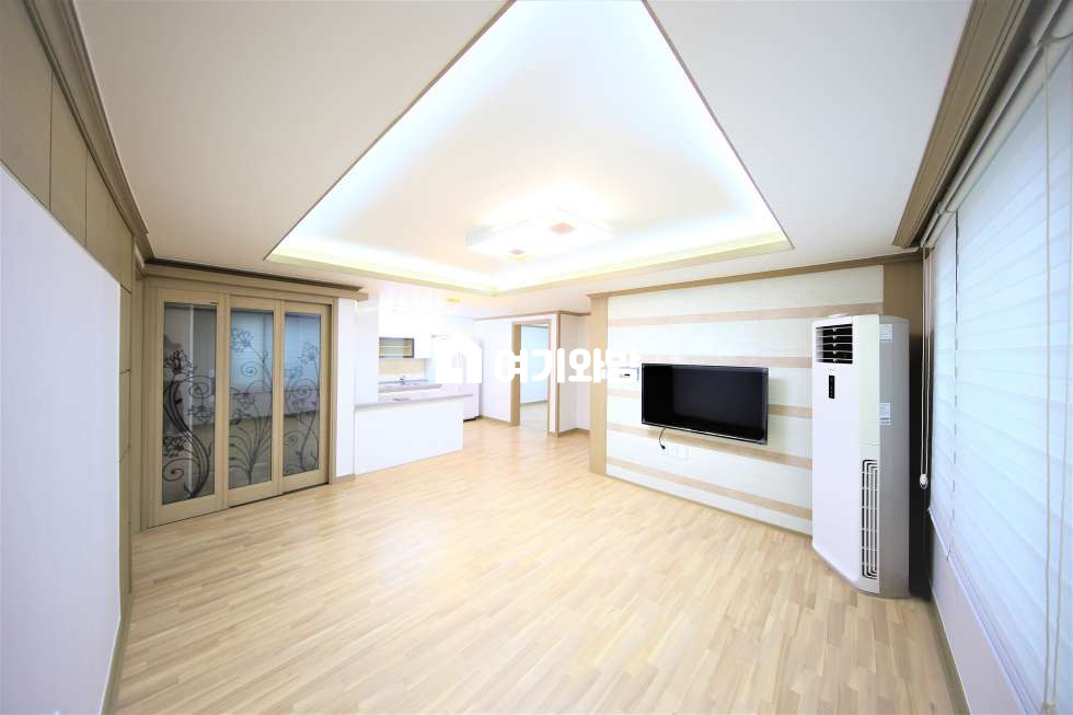 경북 구미시 봉곡동 140-9 구미 봉곡동 쓰리룸 주인세대 LH 전세 / 카카오뱅크 / 중기청 / HUG 보증보험 전문 분야 부동산 전세 매물번호 11197 사진 1