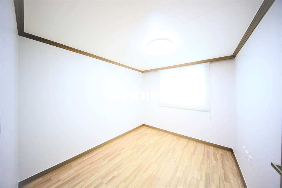 경북 구미시 봉곡동 140-9 구미 봉곡동 쓰리룸 주인세대 LH 전세 / 카카오뱅크 / 중기청 / HUG 보증보험 전문 분야 부동산 전세 매물번호 11197 사진 10