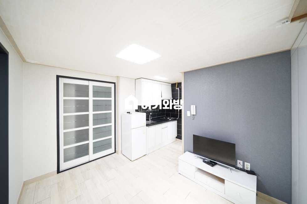 경북 구미시 인의동 825-22 구미 인동 투룸 침대, 붙박이장 풀옵션 최고!!! 월세 매물번호 12051 사진 1