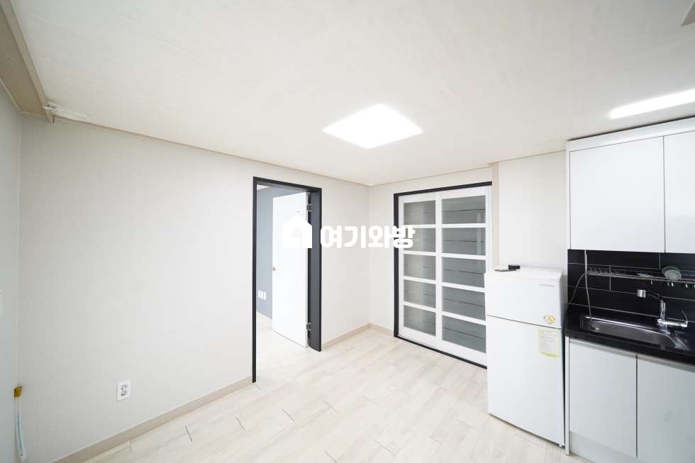 경북 구미시 인의동 825-22 구미 인동 투룸 침대, 붙박이장 풀옵션 최고!!! 월세 매물번호 12051 사진 3