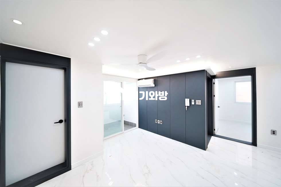 경북 구미시 진평동 1058-6 구미 진평동 투룸 럭셔리 인테리어 폴리싱타일 풀옵션 월세 매물번호 11508 사진 3